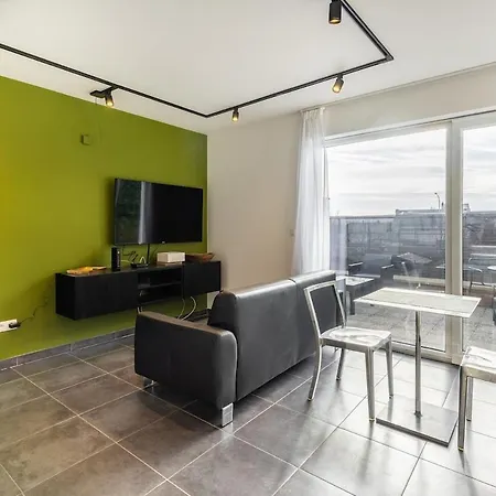 Modern 10min Apartment